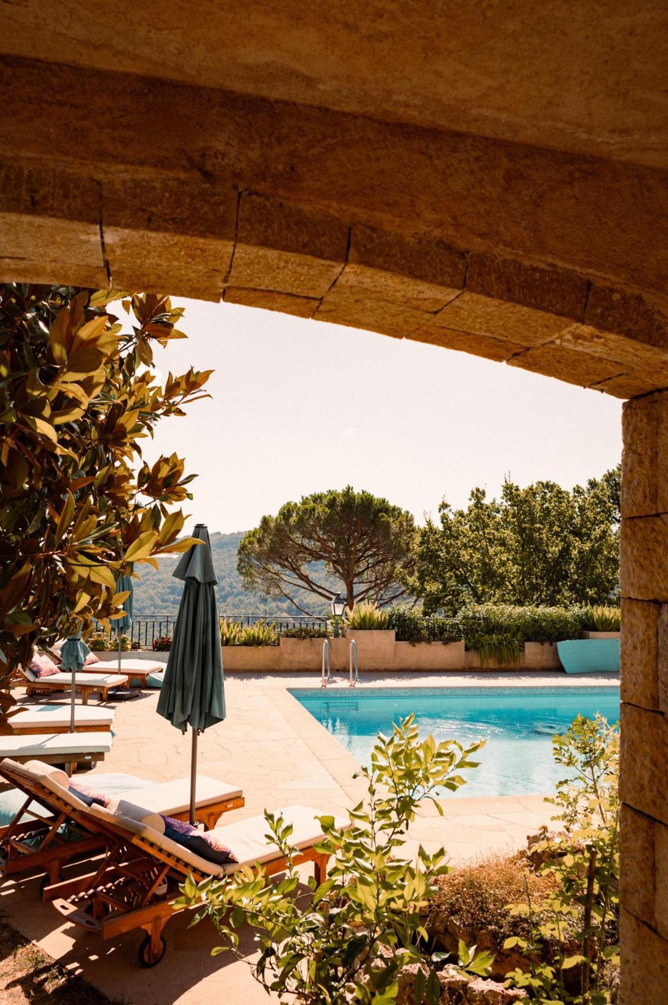 Loup Castel Boutique Hotel B&B Le Bar-sur-Loup 外观 照片